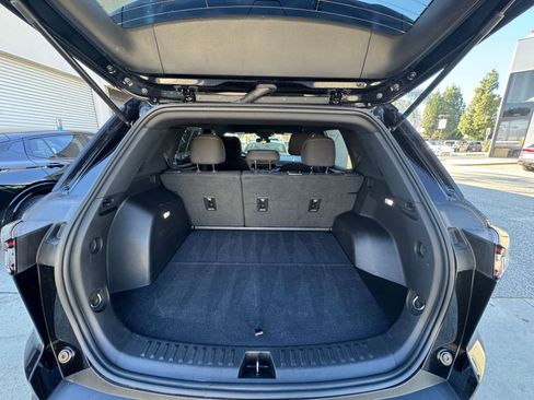 Used 2025 Chevrolet Equinox LT image 30