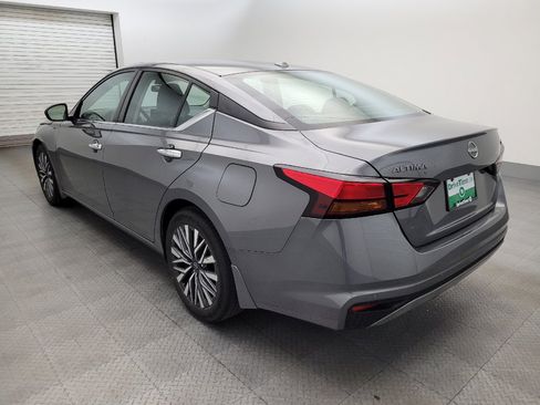 Used 2024 Nissan Altima 2.5 SV FWD image 5
