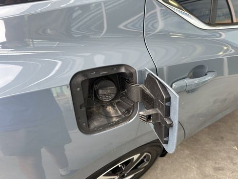Used 2025 Nissan Sentra SV w/ Trunk Package FWD image 30