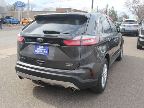Used 2020 Ford Edge SEL w/ Convenience Package AWD/4WD image 3