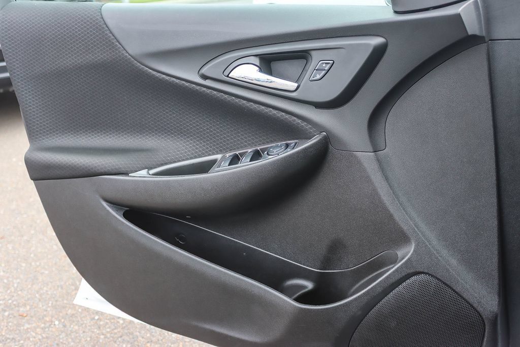 Used 2025 Chevrolet Malibu LS FWD image 19