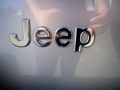 Used 2002 Jeep Liberty Limited image 23