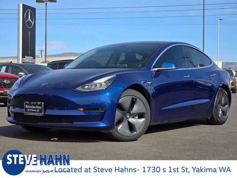 Used 2020 Tesla Model 3 Standard Range Plus image 1