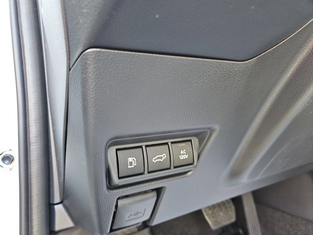 New 2026 Toyota Prius Plug-In Hybrid FWD image 31