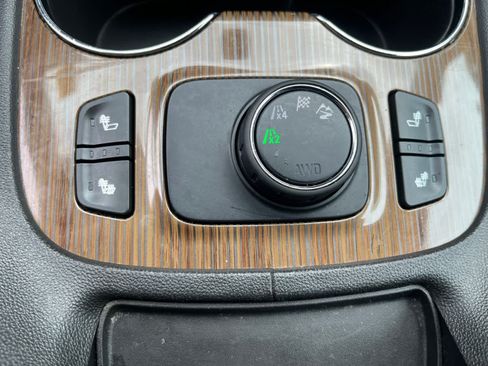 Used 2020 GMC Acadia SLE w/ Driver Convenience Package AWD/4WD image 30