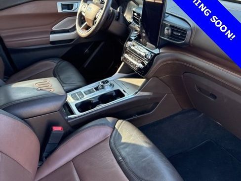 Used 2021 Ford Explorer King Ranch w/ Premium Technology Package image 22
