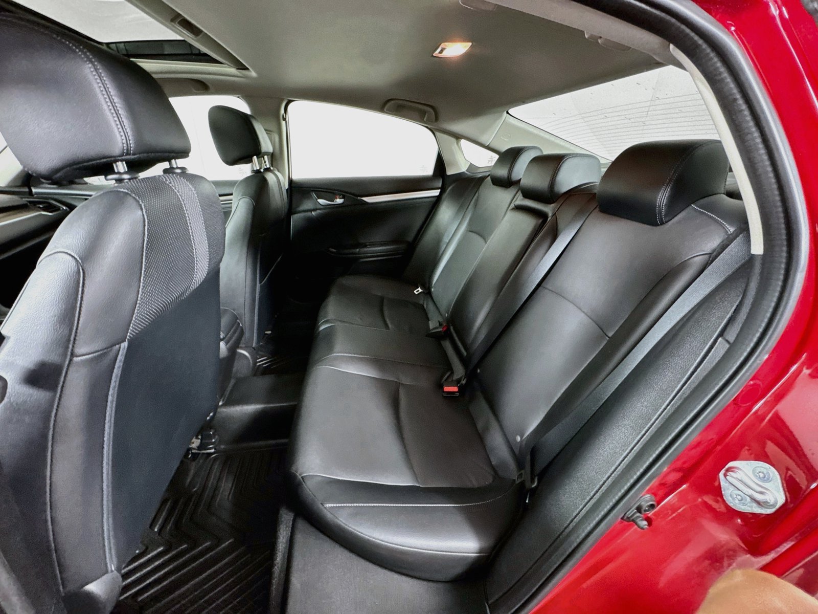 Used 2021 Honda Civic EX-L image 27