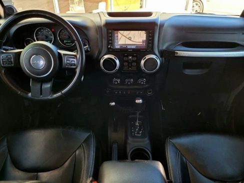 Used 2014 Jeep Wrangler Unlimited Rubicon w/ Dual Top Group image 25