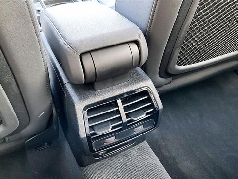 Used 2024 Audi Q3 2.0T Premium Plus w/ Premium Plus Package image 10