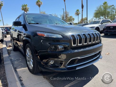Used 2016 Jeep Cherokee Overland w/ Technology Group FWD image 2