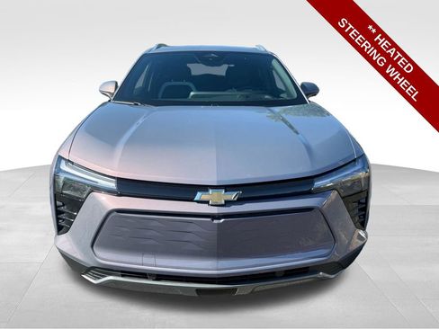 Used 2024 Chevrolet Blazer EV LT AWD/4WD image 11