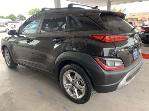 Used 2022 Hyundai Kona SEL FWD image 4