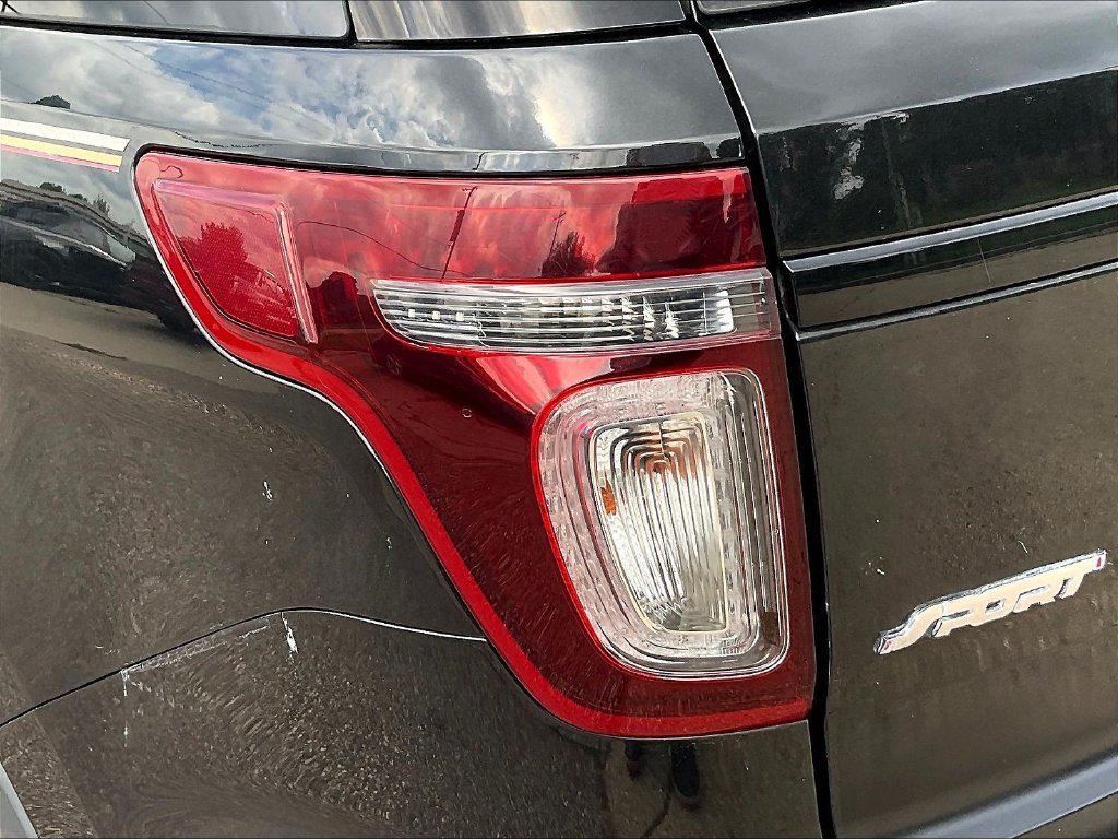 Used 2015 Ford Explorer Sport AWD/4WD image 23
