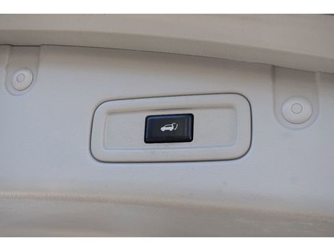 Used 2011 Nissan Murano SL w/ Navigation Pkg image 14