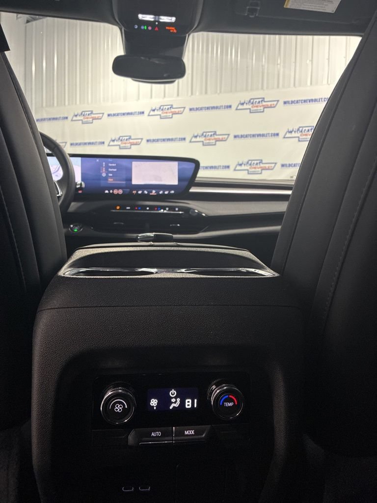 Used 2026 Buick Enclave Preferred AWD/4WD image 43