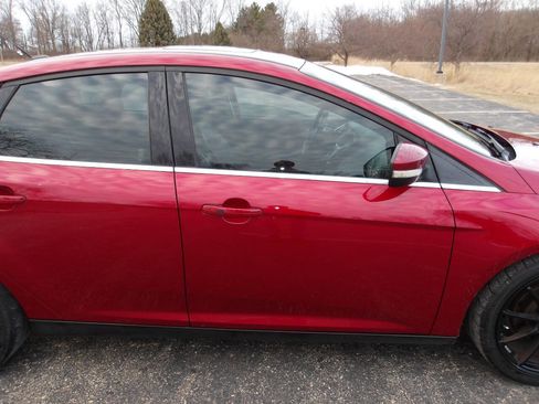Used 2014 Ford Focus Titanium image 36