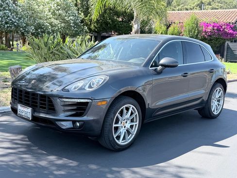Used 2018 Porsche Macan S AWD/4WD image 1