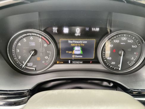 Certified 2024 Cadillac XT6 Premium Luxury w/ Technology Package AWD/4WD image 10