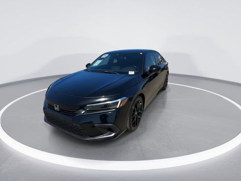 Used 2024 Honda Civic Sport image 4