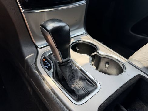 Used 2021 Jeep Grand Cherokee Laredo X RWD image 22