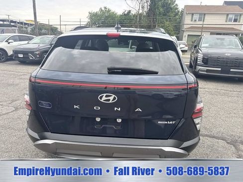 Used 2024 Hyundai Kona Limited AWD/4WD image 4