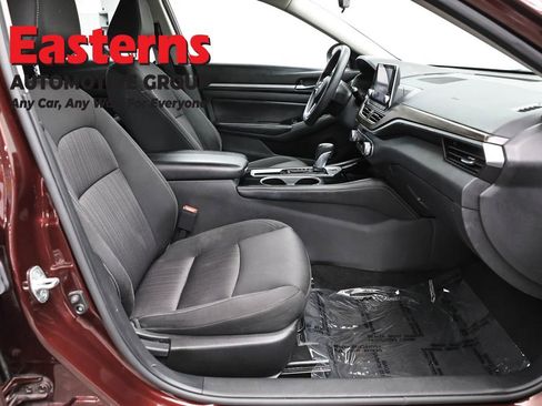 Used 2023 Nissan Altima 2.5 SV FWD image 24