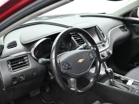 Used 2019 Chevrolet Impala LT w/ LT Convenience Package FWD image 15