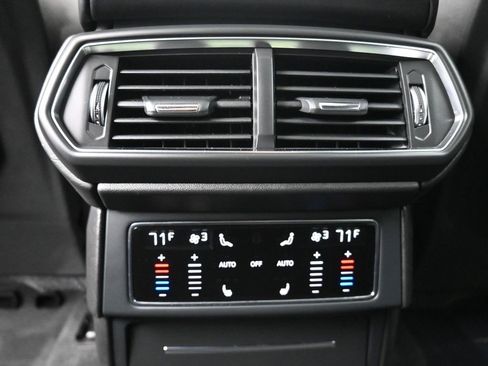 Used 2019 Lamborghini Urus image 22