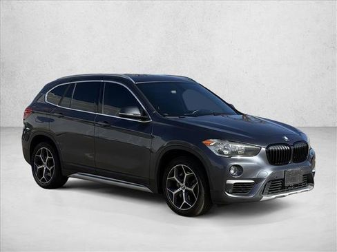 Used 2018 BMW X1 sDrive28i image 3
