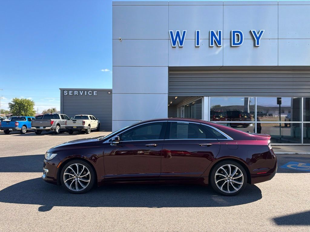 Used 2018 Lincoln MKZ Reserve w/ Magnetic Appearance Package FWD image 9