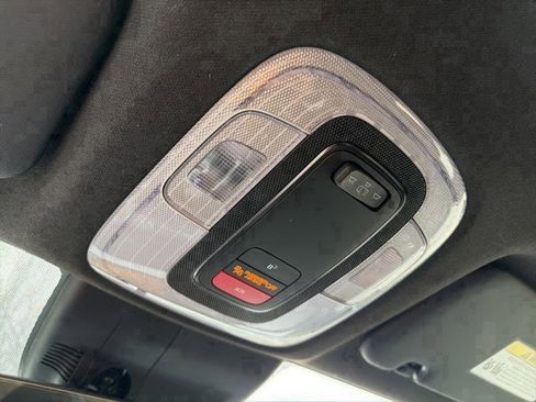 Certified 2025 Hyundai Elantra SEL image 28