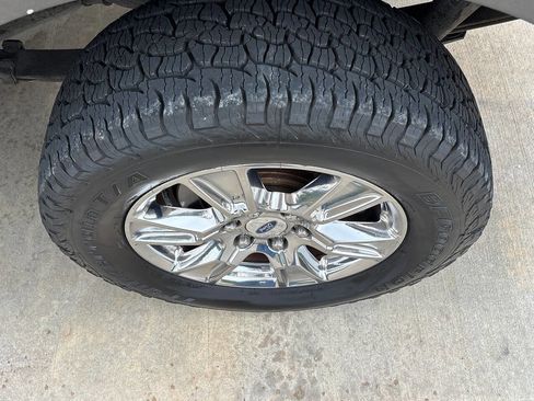 Used 2015 Ford F150 XLT w/ Equipment Group 302A Luxury RWD image 21