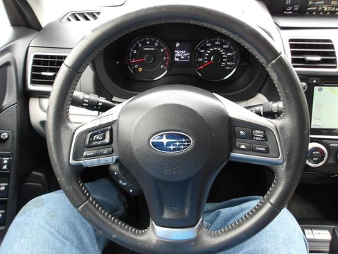 Used 2016 Subaru Forester 2.5i Touring w/ Eyesight & Navigation System AWD/4WD image 16