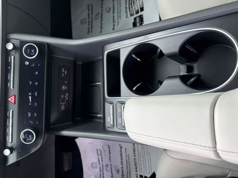 Used 2024 Hyundai Sonata SEL FWD image 21