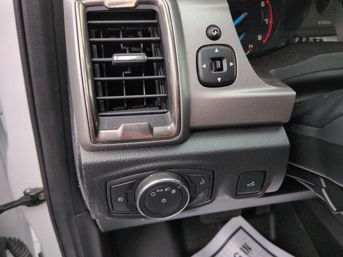 Used 2019 Ford Ranger XLT w/ Equipment Group 301A Mid AWD/4WD image 17