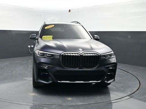 Used 2022 BMW X7 xDrive40i w/ M Sport Package AWD/4WD image 2
