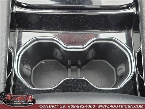 Certified 2022 Jeep Grand Cherokee L Limited image 30