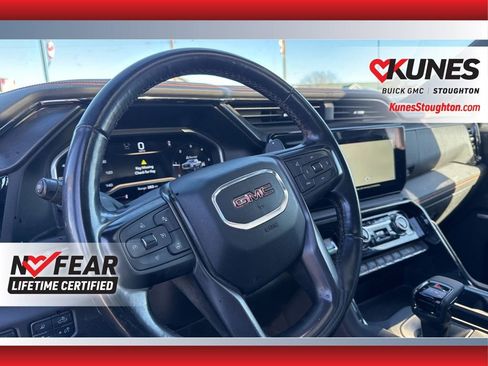 Used 2023 GMC Sierra 1500 AT4 image 18