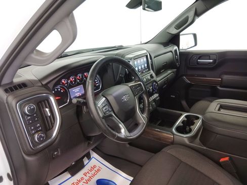 Used 2021 Chevrolet Silverado 1500 LT Trail Boss w/ Convenience Package II image 32