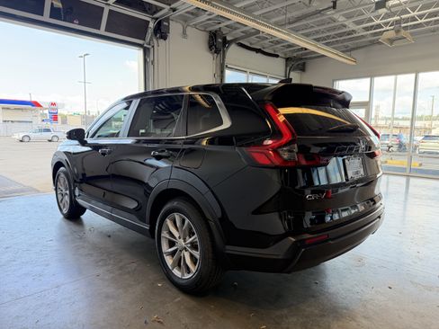 Used 2024 Honda CR-V EX-L image 5