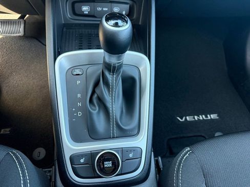 Certified 2026 Hyundai Venue SEL image 26