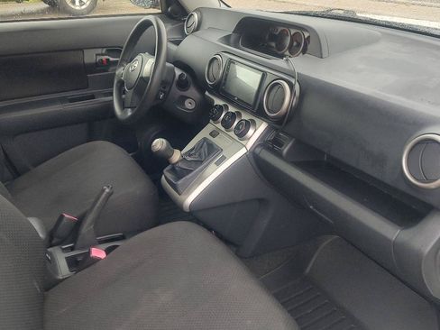Used 2010 Scion xB FWD image 24