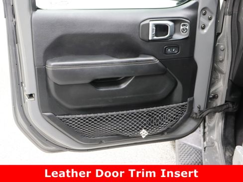 Used 2021 Jeep Wrangler Unlimited Sahara image 12