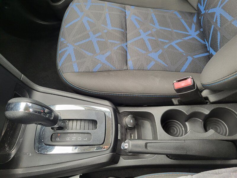 Used 2013 Ford Fiesta SE FWD image 25