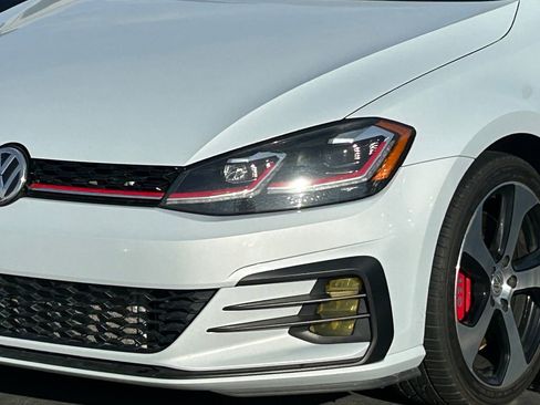 Used 2019 Volkswagen Golf 4-Door image 9