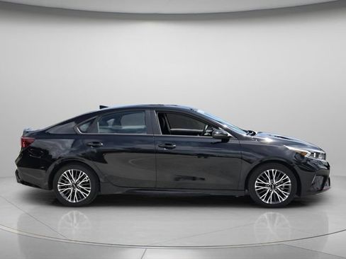 Used 2023 Kia Forte GT-Line w/ GT-Line Premium Package FWD image 5