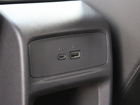 Used 2024 Buick Envista Sport Touring w/ Convenience I Package FWD image 19