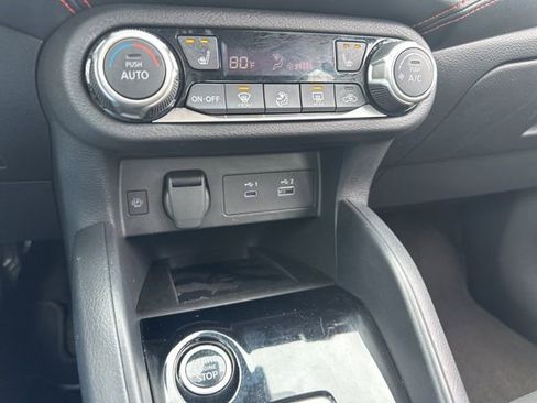 Used 2024 Nissan Versa SR image 41