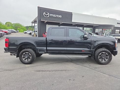 Used 2023 Ford F250 Lariat w/ Lariat Ultimate Package AWD/4WD image 6