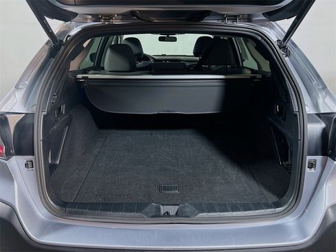 Used 2025 Subaru Outback Premium image 23